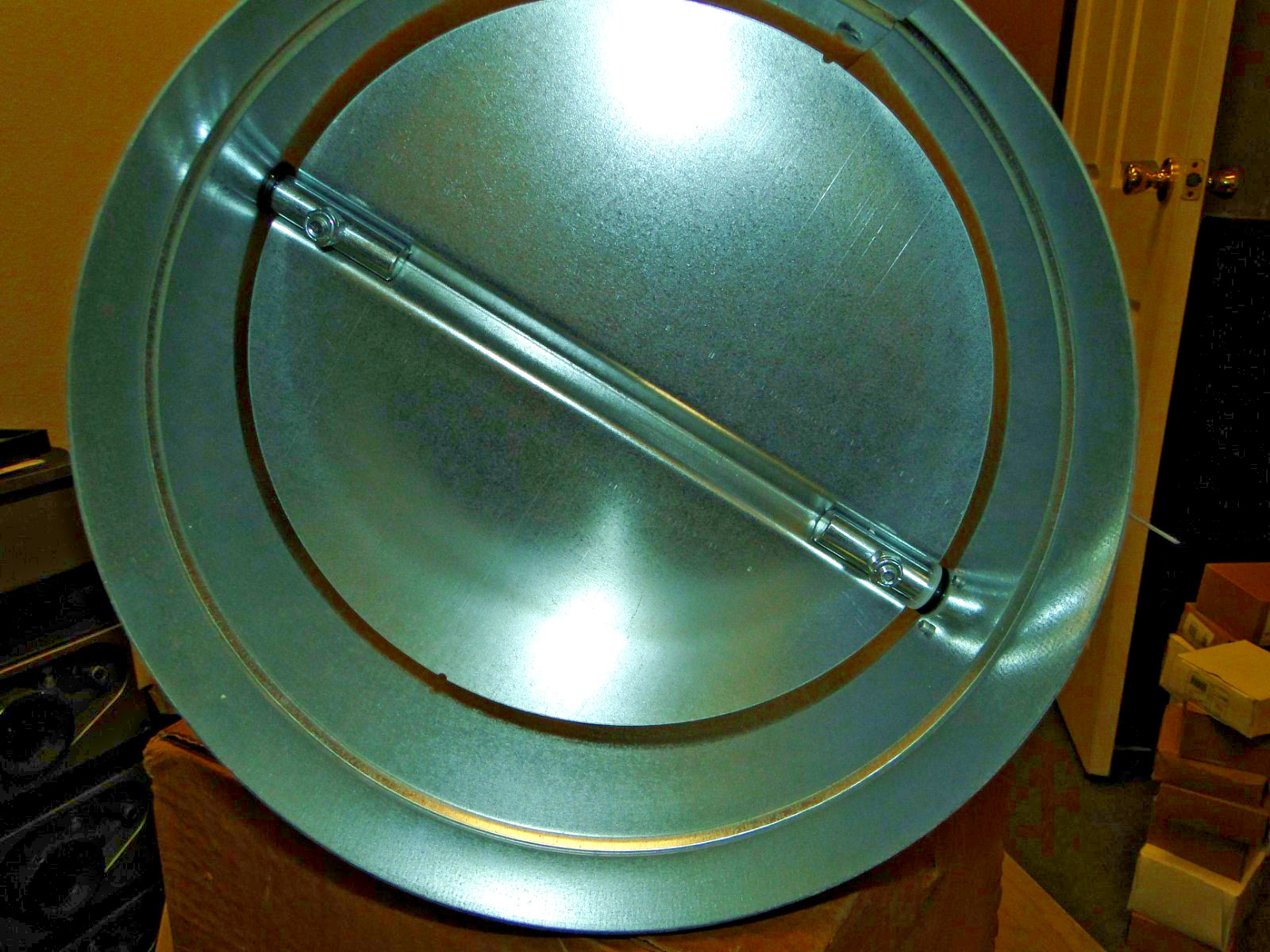 YOUNG REGULATOR COMPANY ROUND BALANCING DAMPER 10″ MODEL# 5020-NSW NEW