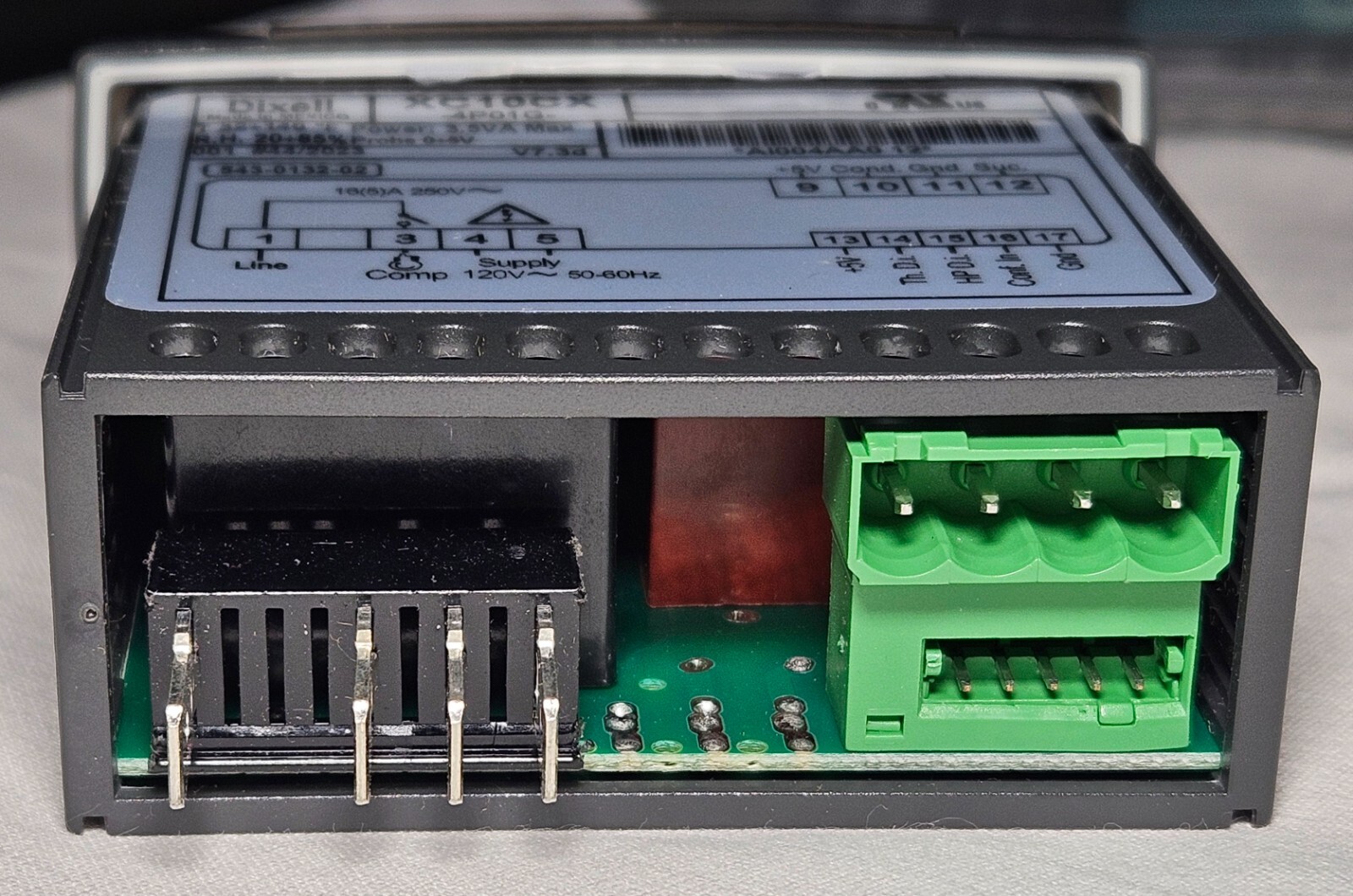 Dixell XC10CX-4P01G Emerson refrigeration control XC10CX 4P01G v7.3d