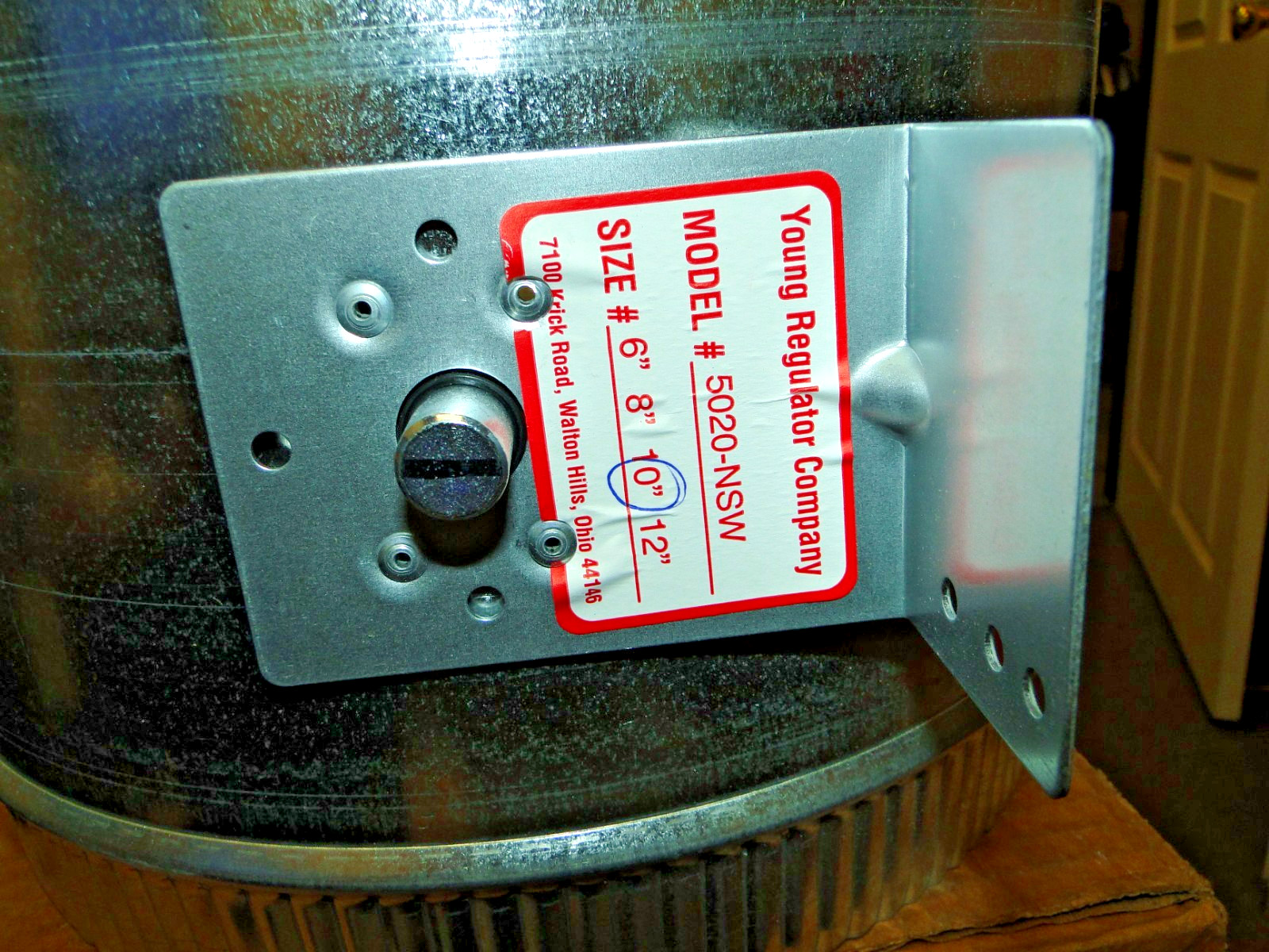 YOUNG REGULATOR COMPANY ROUND BALANCING DAMPER 10″ MODEL# 5020-NSW NEW