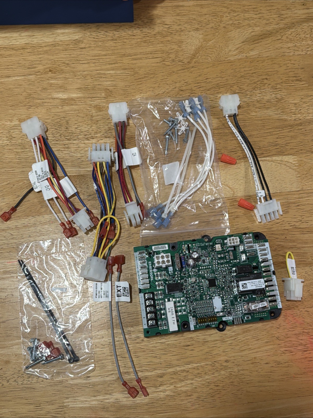 Emerson White-Rodgers Furnace Fan Timer Control Board 50F06-843 Open Box