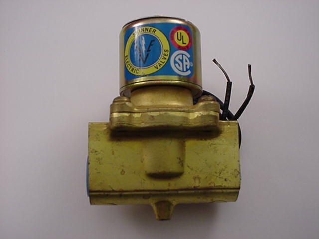Honeywell Skinner Solenoid Valve LC2LB3150 3/8″ NPT 110/120 volt Ships Same Day