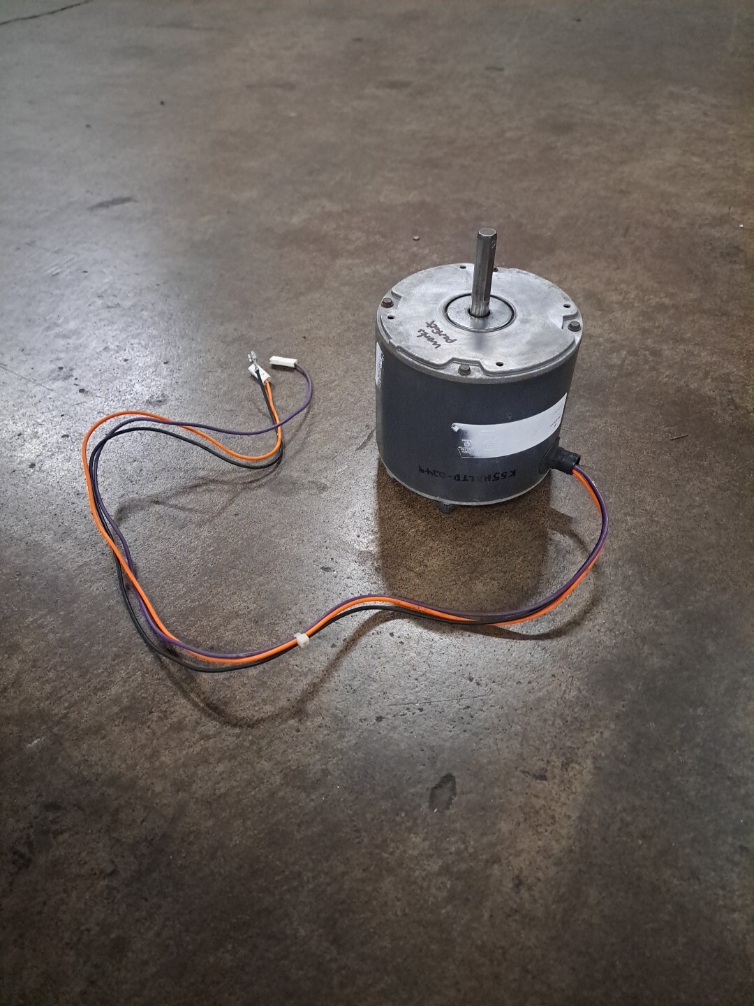 Emerson 1/4 HP 208-230V Condenser FAN MOTOR K55HXLTD-0249 / 100483-05 (Loc:D1T5♧