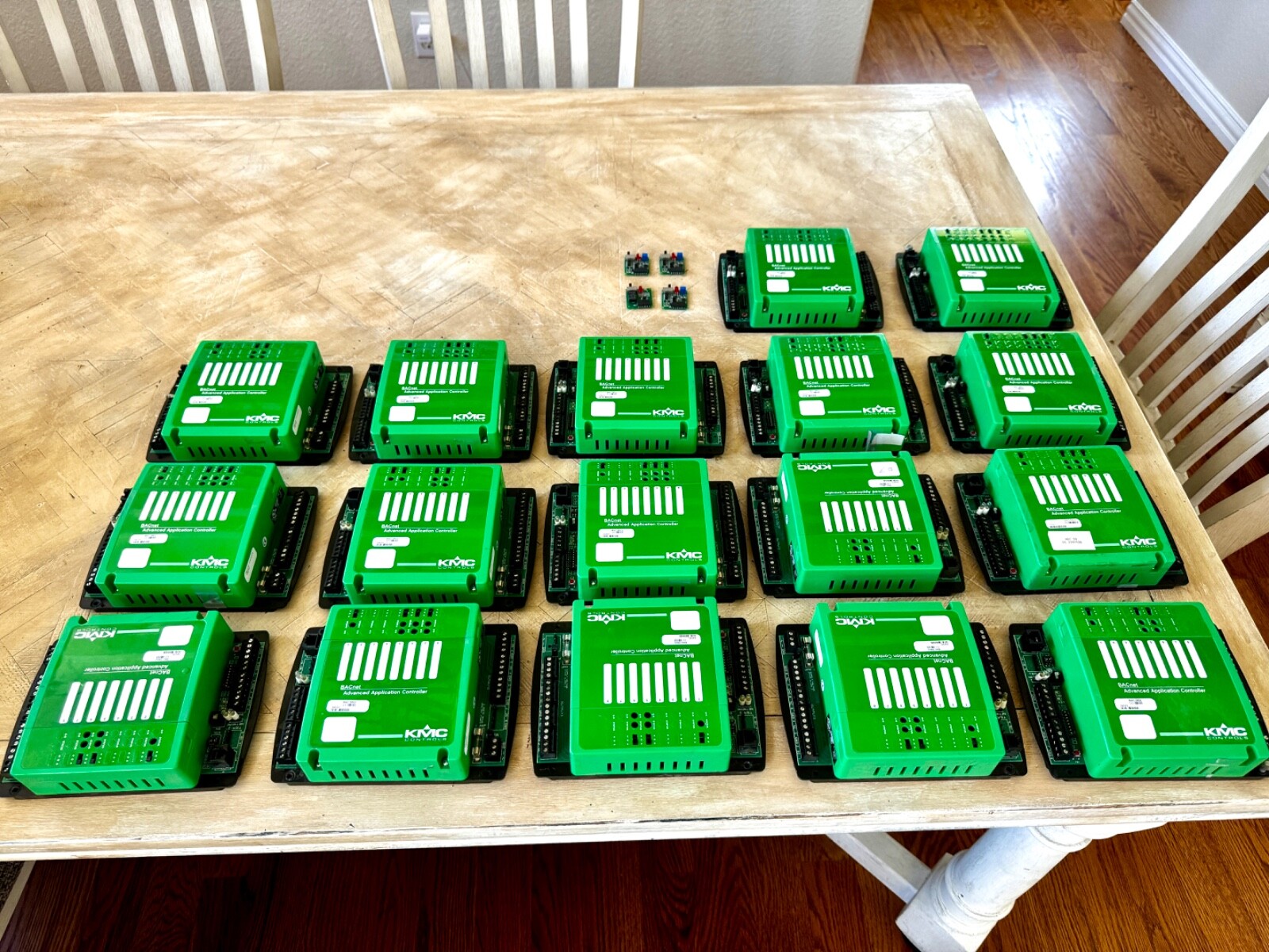 KMC Controls BAC-5802 BACnet Controllers with (3) HPO-6702 HOA Cards Included.