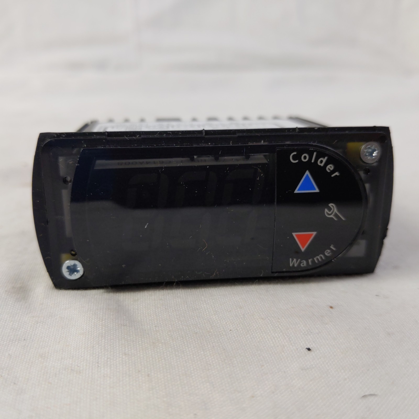 CAREL ELECTRONIC CONTROLLER Model PZQBY0H121K