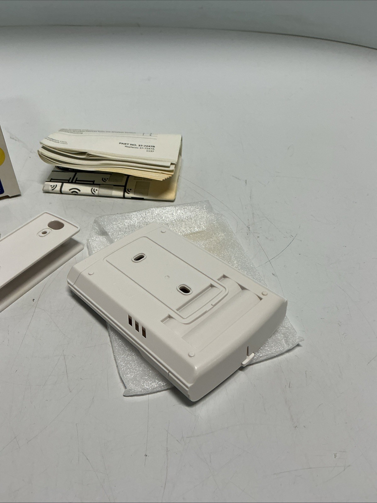NEW, WHITE RODGERS, F145RF-1600, WIRELESS REMOTE SENSOR, INDOOR/OUTDOOR. (24J-1)