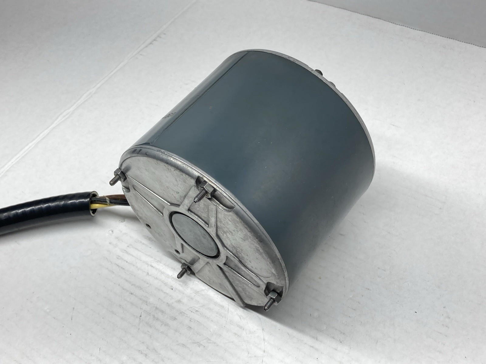 Carrier HC39GE468 Genteq 5KCP39KFV110AS Condenser Fan Motor, 1/4 HP 460V