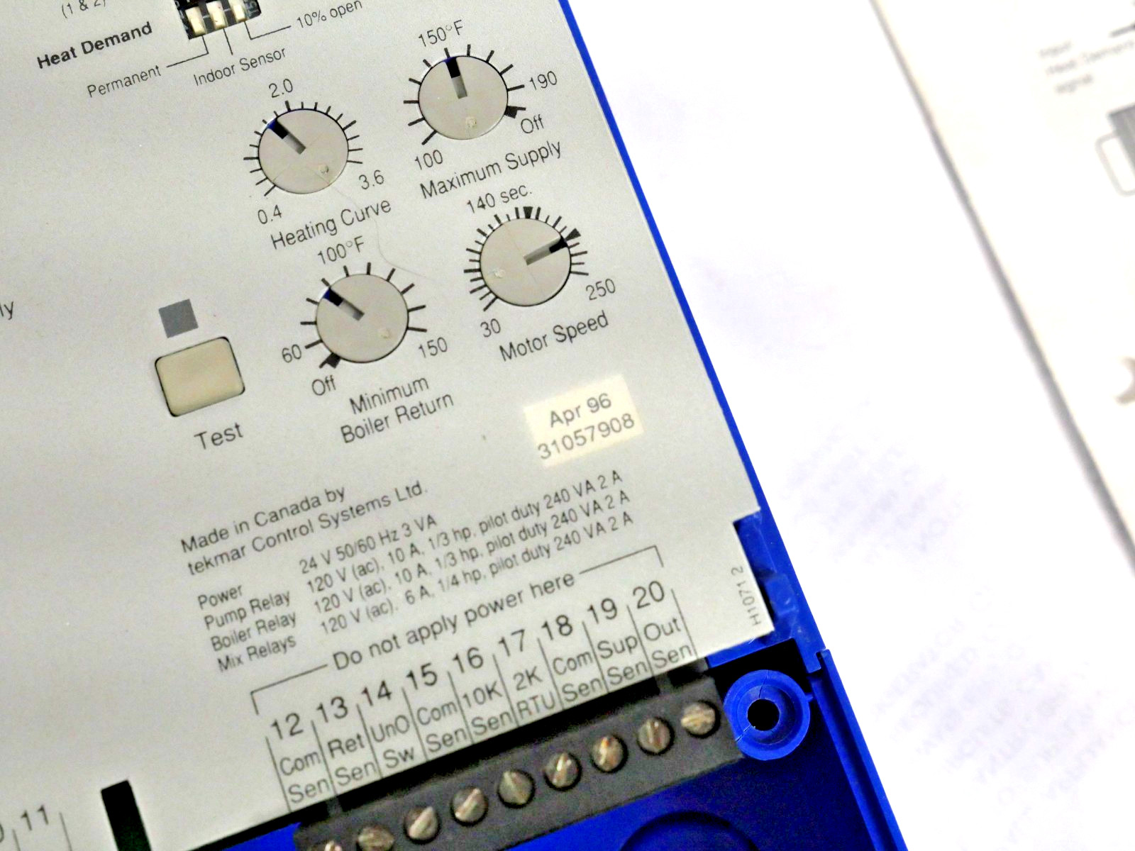 Tekmar 354 Outdoor Reset Mixing Control USED FOR PARTS