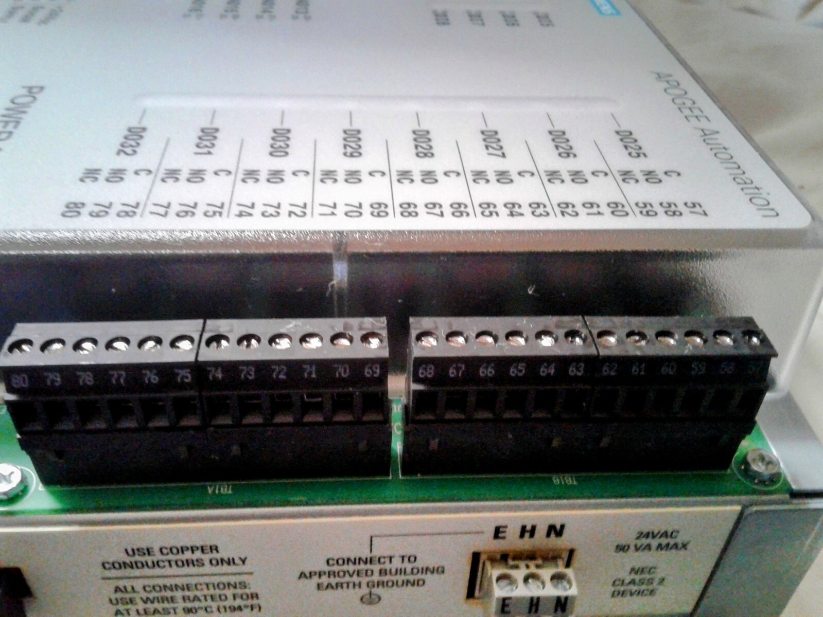 Siemens Apogee Mechanical Equipment Controller MEC Series 210 HOA 549-032 USED