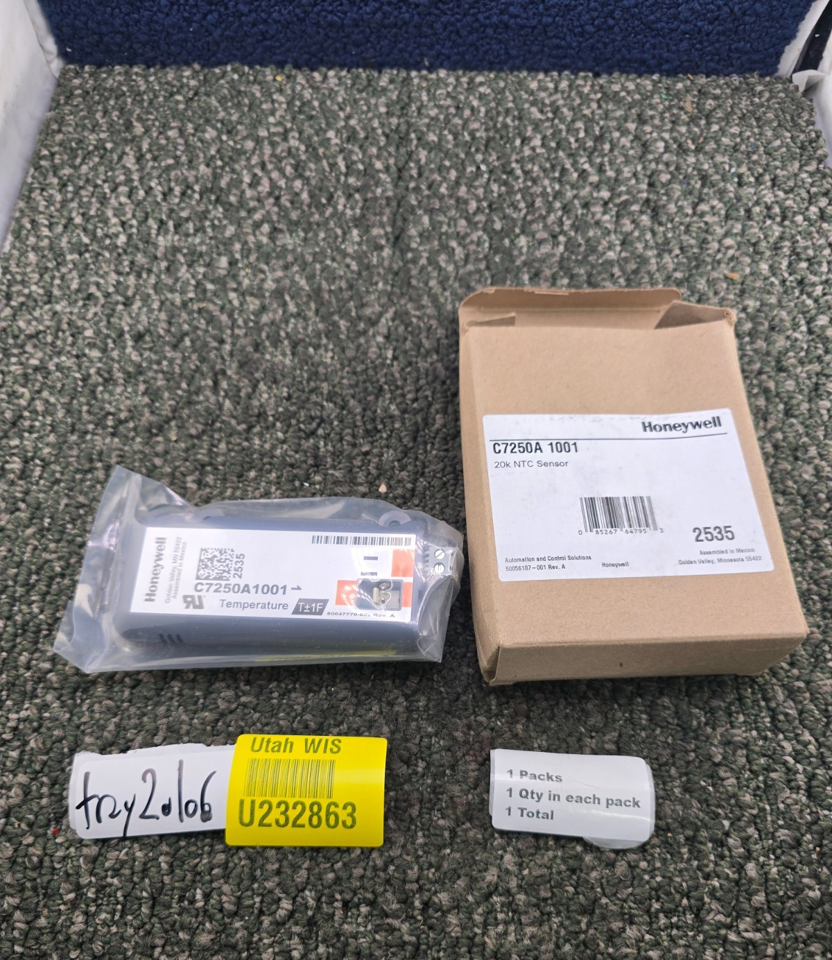 Honeywell C7250A1001 2-Pin Mixed Outdoor Air Temperature Sensor 20k NTC – Gray