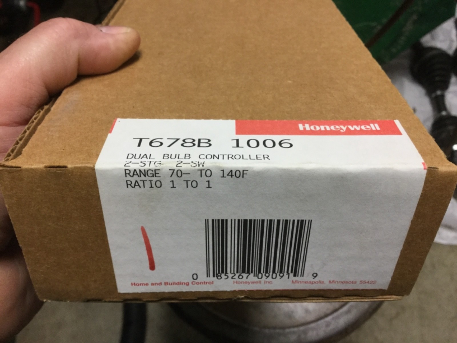 HONEYWELL Dual bulb boiler reset CONTROLLER Thermostat new old stock T678B1006