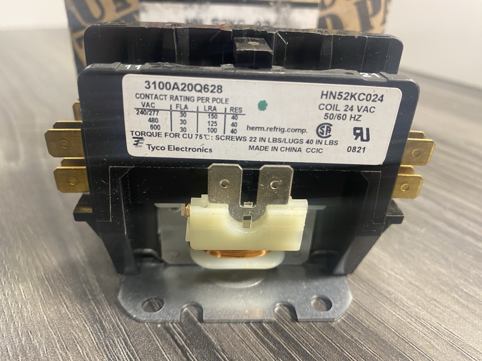 Carrier HN52KC024 Contactor Black 600 Volt 30 Amp 2-Pole Coil 24VAC HN52KC010