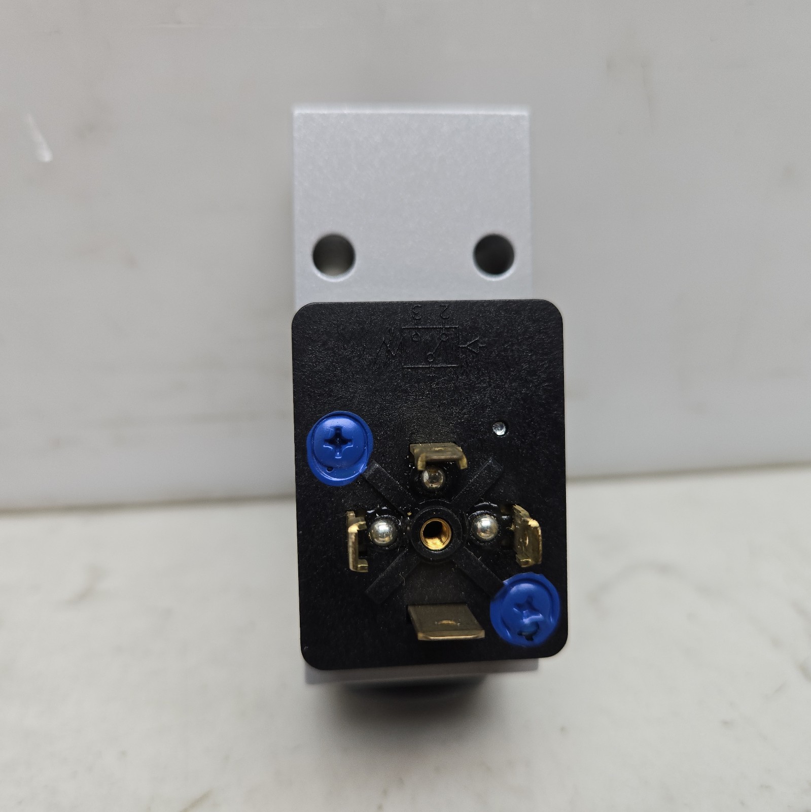 Festo PEV-1/4-B Adjustable Pressure Switch 10773 1-12 Bar 1/4″ NPT/BSP Pneumatic