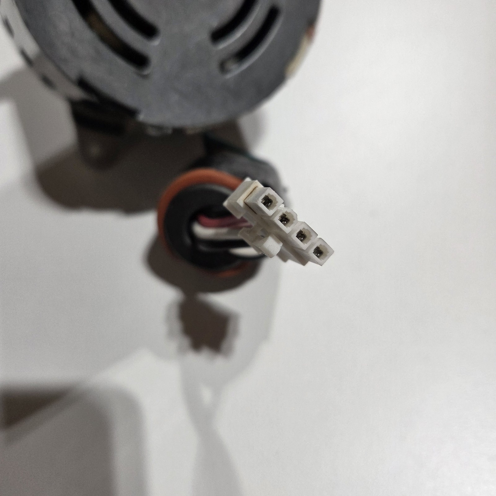71500178 HC24CN117 81104165 inducer motor not tested sold as is