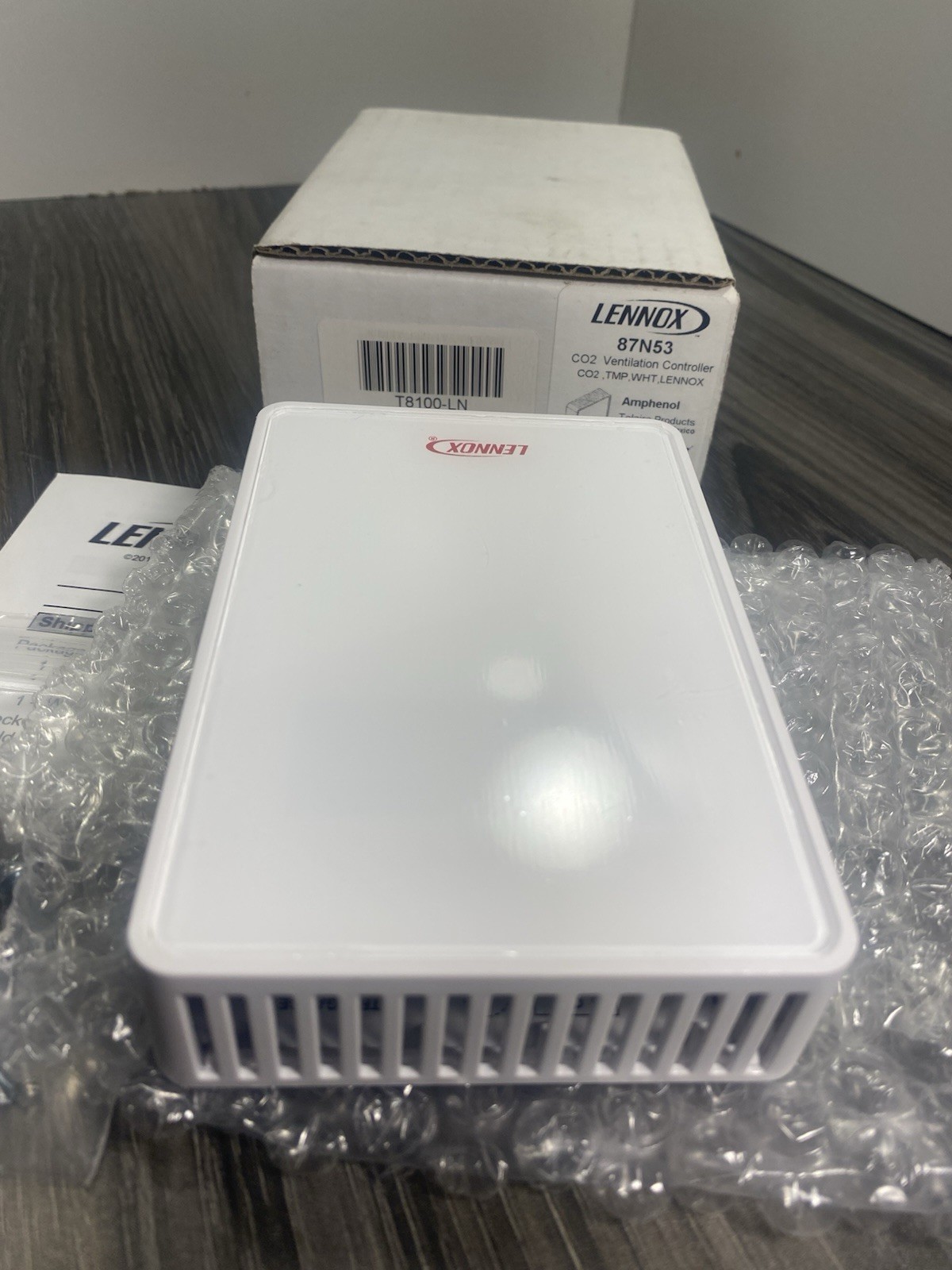 Lennox 87N53 Telaire T8100‑LN Ventostat White CO2 & Temp Sensor LCD 8000 Series
