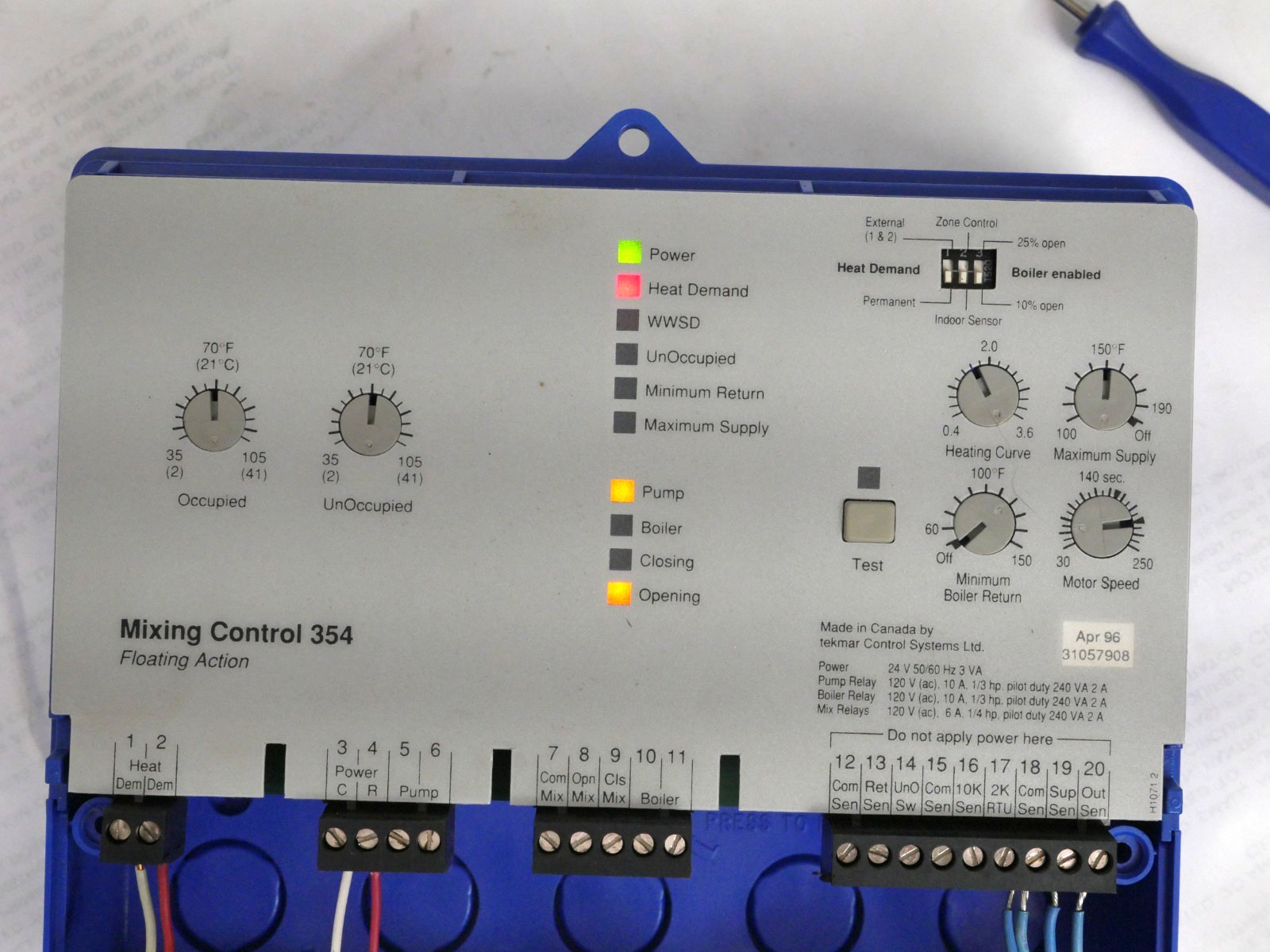 Tekmar 354 Outdoor Reset Mixing Control USED FOR PARTS