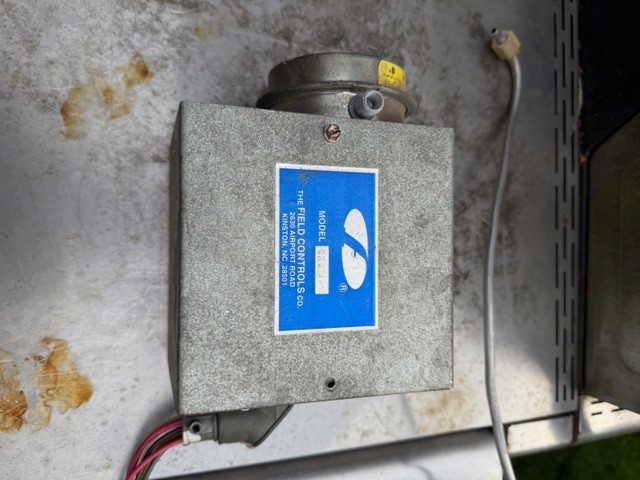 field controls sidewall power venter