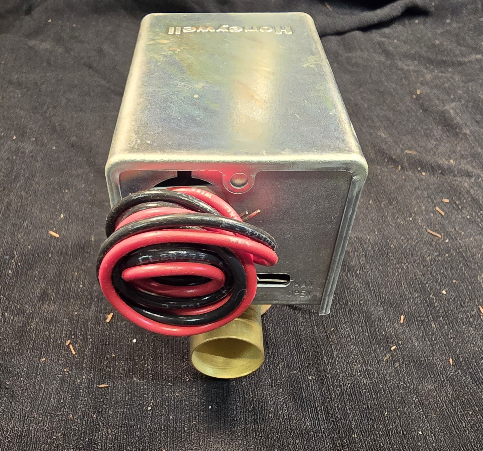HONEYWELL V4043A1259 3/4″ 120v Motorized Zone Valve – NOS