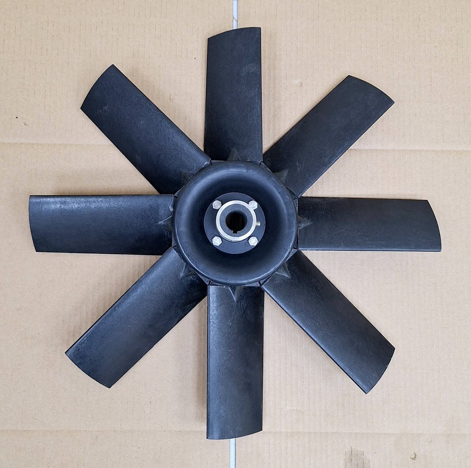 Multi-Wing 100100 / 104 / 119A Axial Propeller