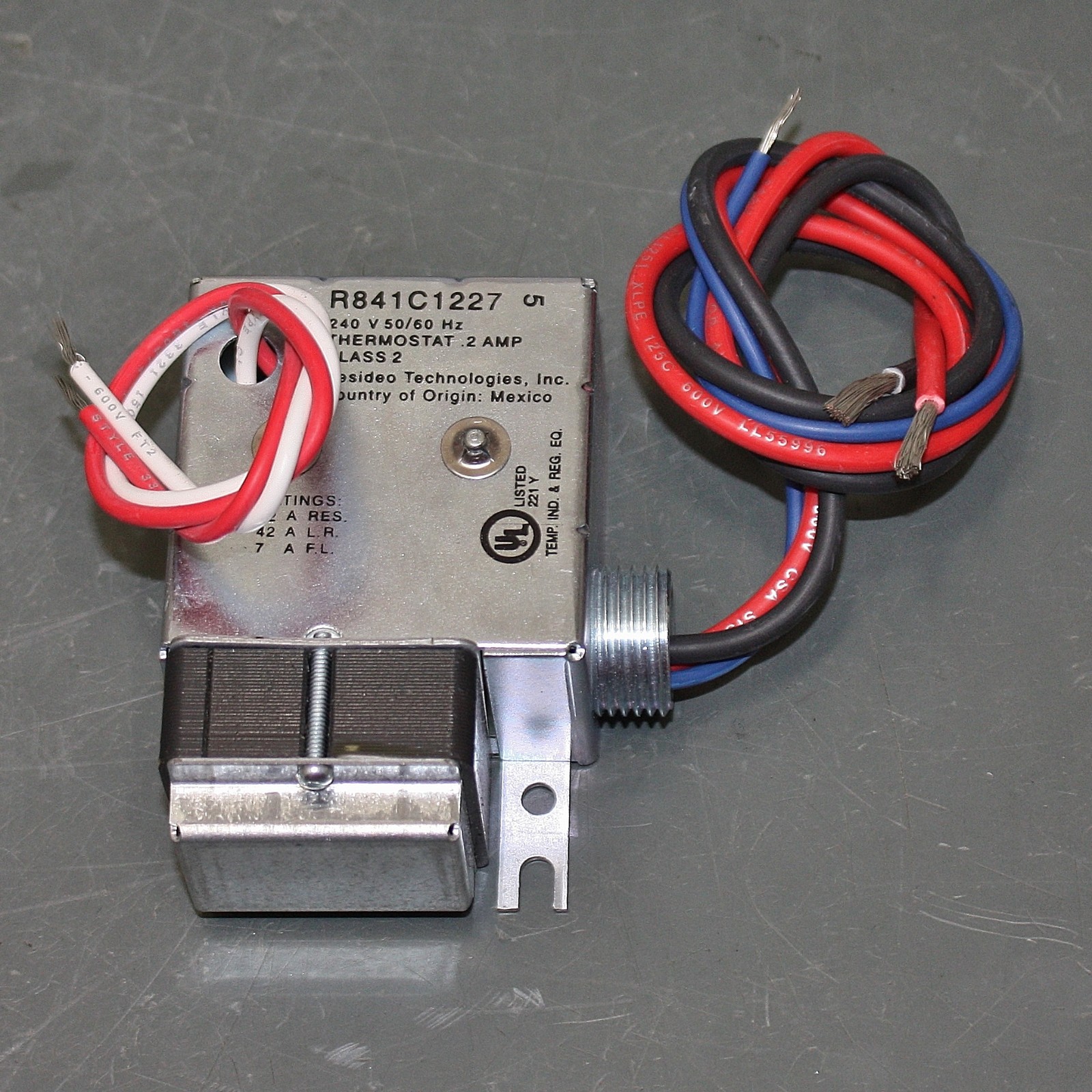 Honeywell Switching Relay R841C1227, 24V AC, 22A, 60 Hz, R879A, TD6A2D1A