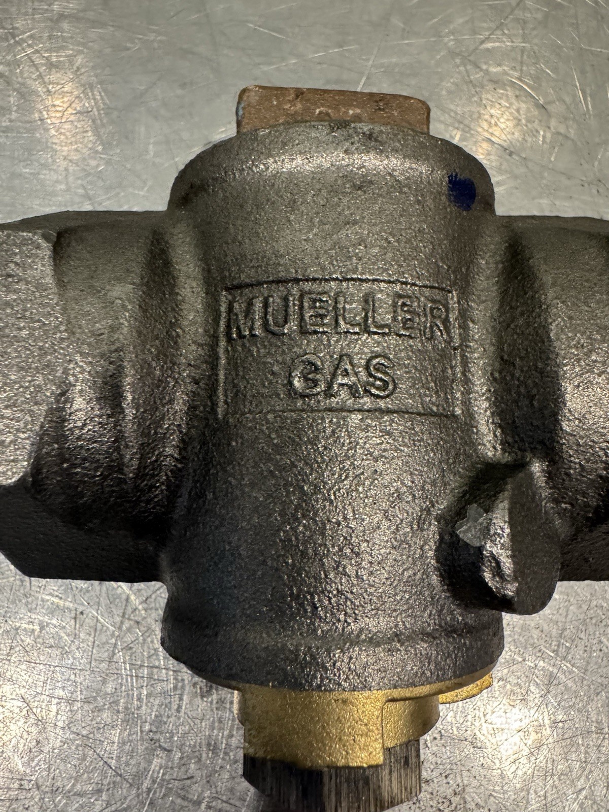 Mueller Gas Valve 1-1/4” Flat Head Iron Body NEW! FREE SHIPPING!
