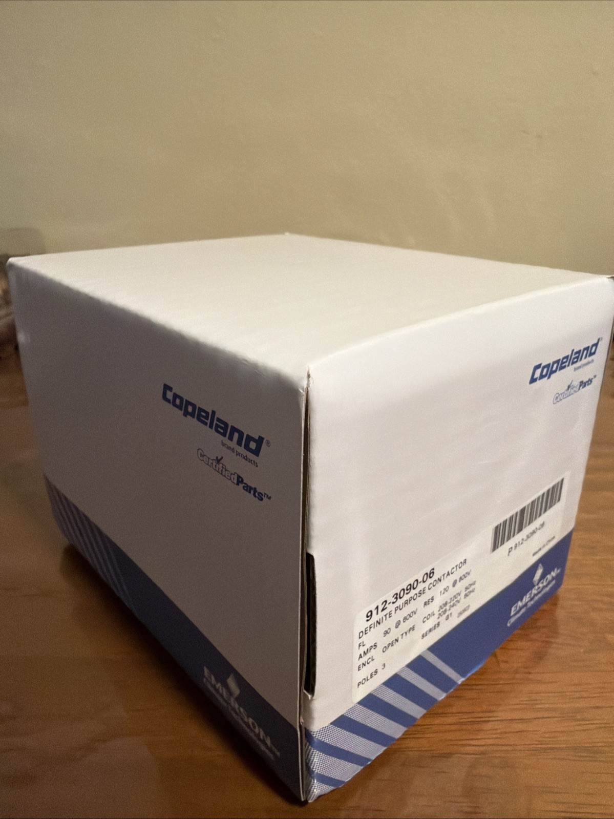 Definite Purpose Contactor, 3 Pole, 90 A, 208/240 Coil, Copeland 912-3090-06