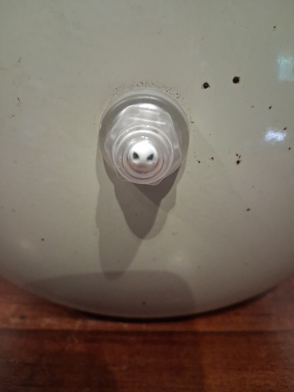 Amtrol Water Heater Expansion Tank 2.0 Gallon Volume *minor blemish* ST-5 L16