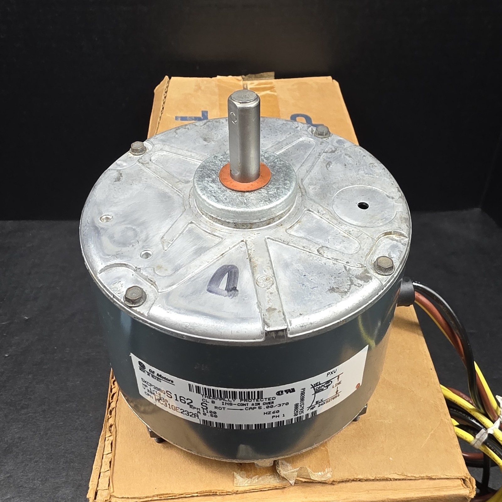 Carrier Bryant GE Condenser Fan Motor 5KCP39BGS162S / HC31GE232 1/12 HP, N.O.B.