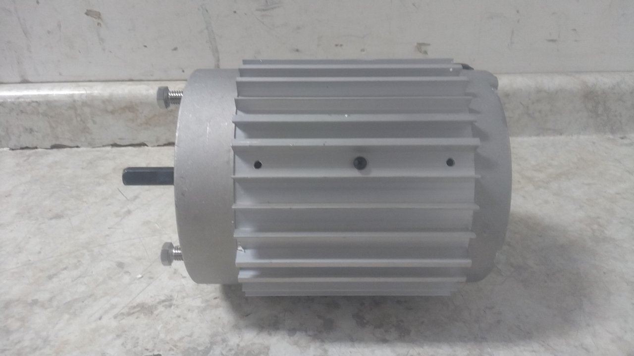 Dayton A750-8TVE 1 HP 825 RPM 208-230/460VAC 3-Phase Agricultural Fan Motor