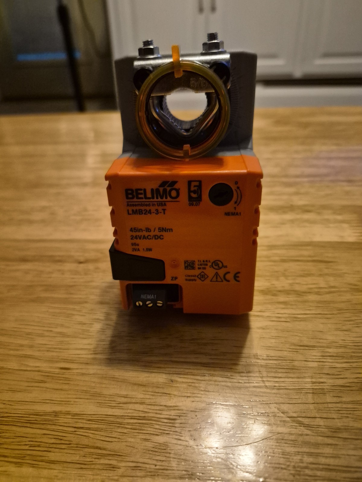 Title: Belimo LMB24-3-T Damper Actuator 24VAC/DC 45 in-lb 5Nm | New in Box