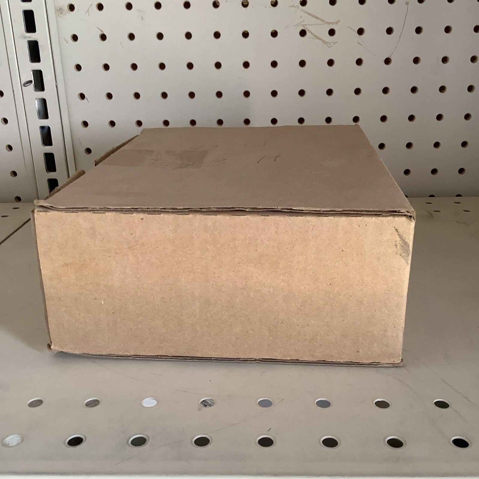 New – Crouse Hinds 270SG 3/4″ CND Body Cover – Box of 18 sold as one