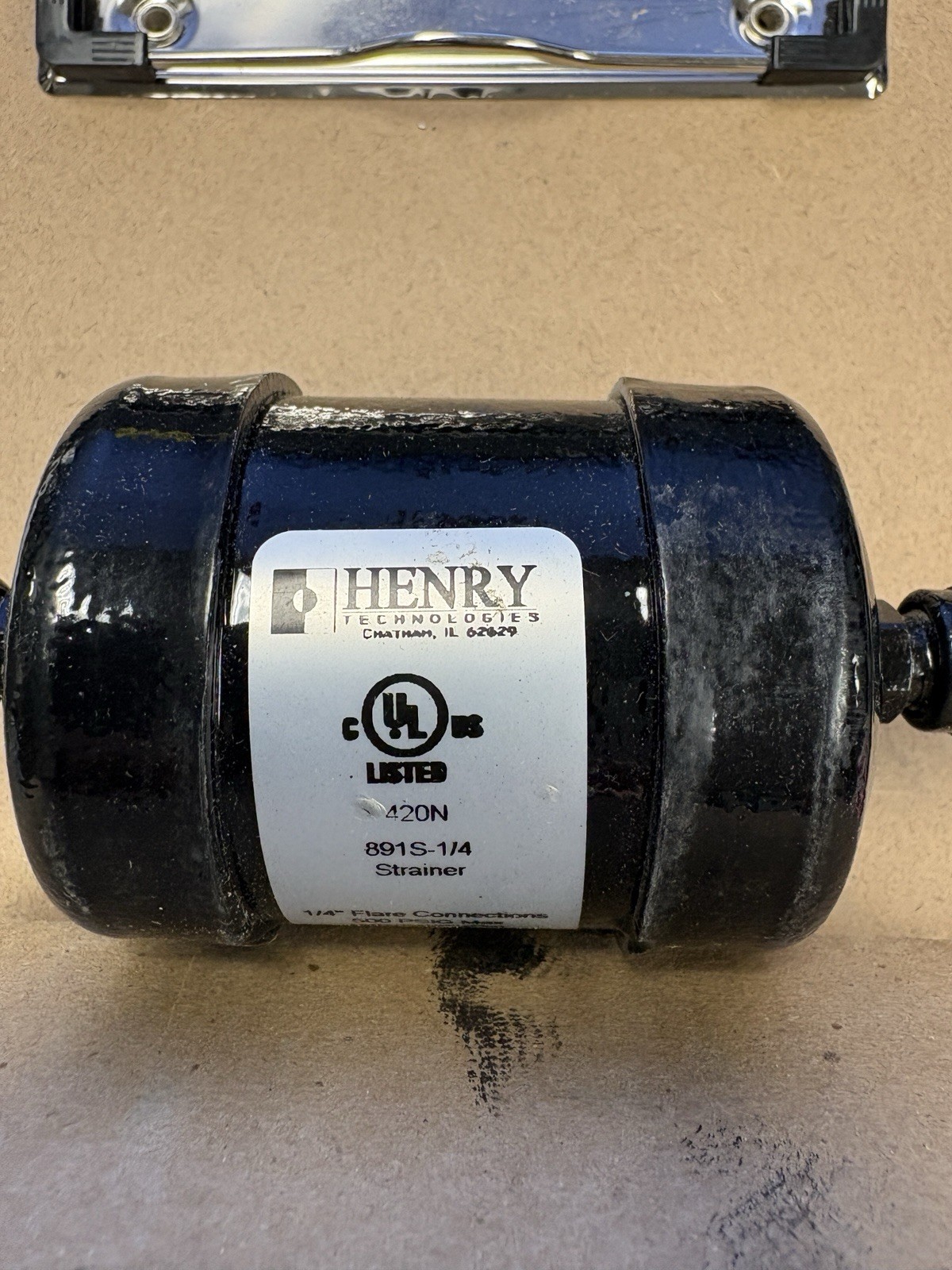 HENRY VALVE 891S-1/4 STRAINER 500 PSI 1/4 SAE flare NOS NIB