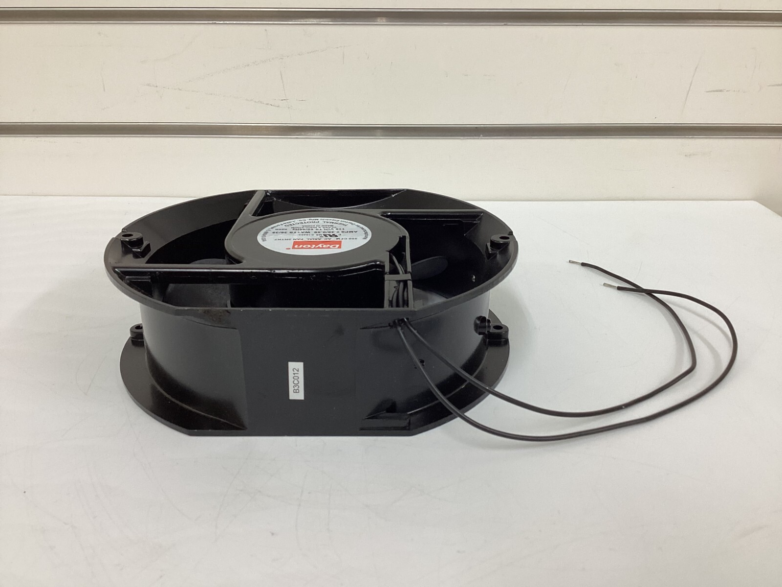 DAYTON 2RTK7 Standard Oblong Axial Fan: 6 3/4 in Ht, 2 in Dp, 124/112 cfm, IP20,