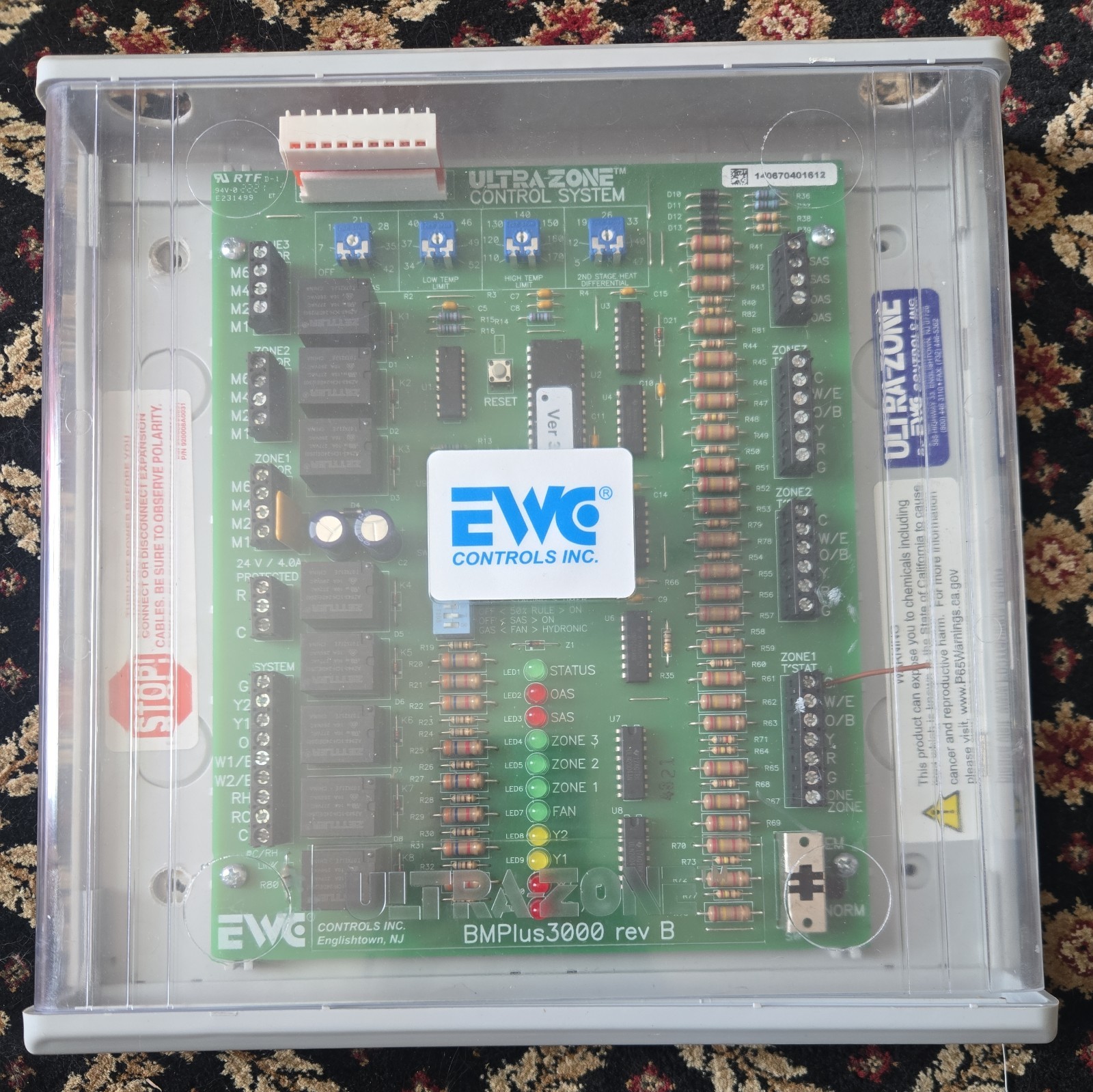 EWC Controls BMPLUS 3000 Rev B UltraZone 3 Zone Control Panel with Sensor
