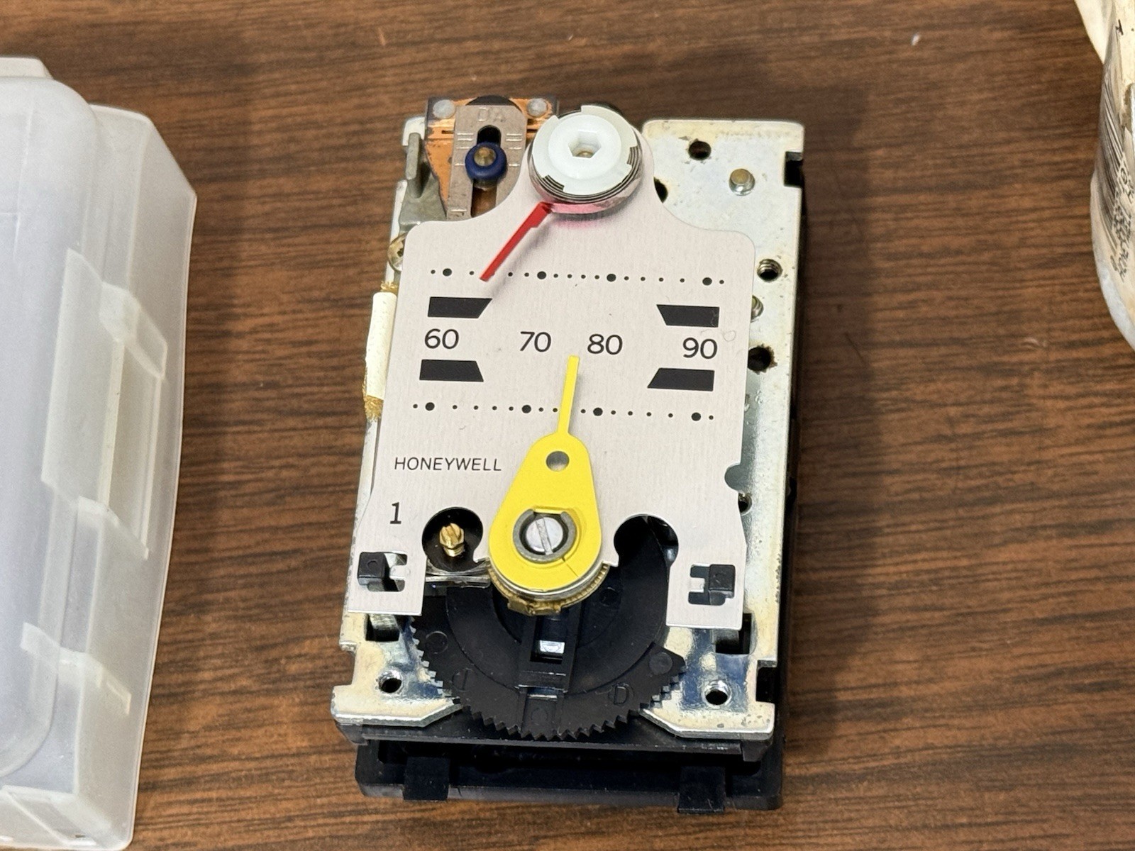 (ONE) 1- Honeywell TP970A 2004 4 Pneumatic Thermostat Direct Acting Analog – NEW