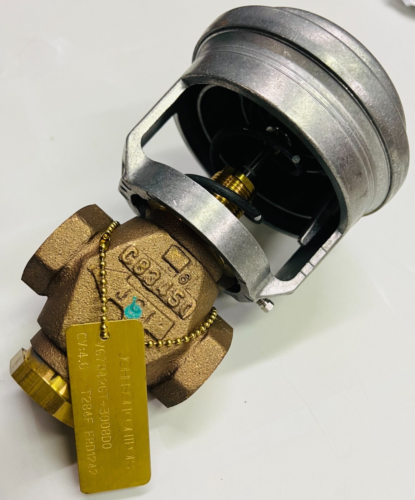 Johnson Controls VG7842GT+3008D0 1/2″ NPT 3-Way Mixing Globe Valve Pneumatic New
