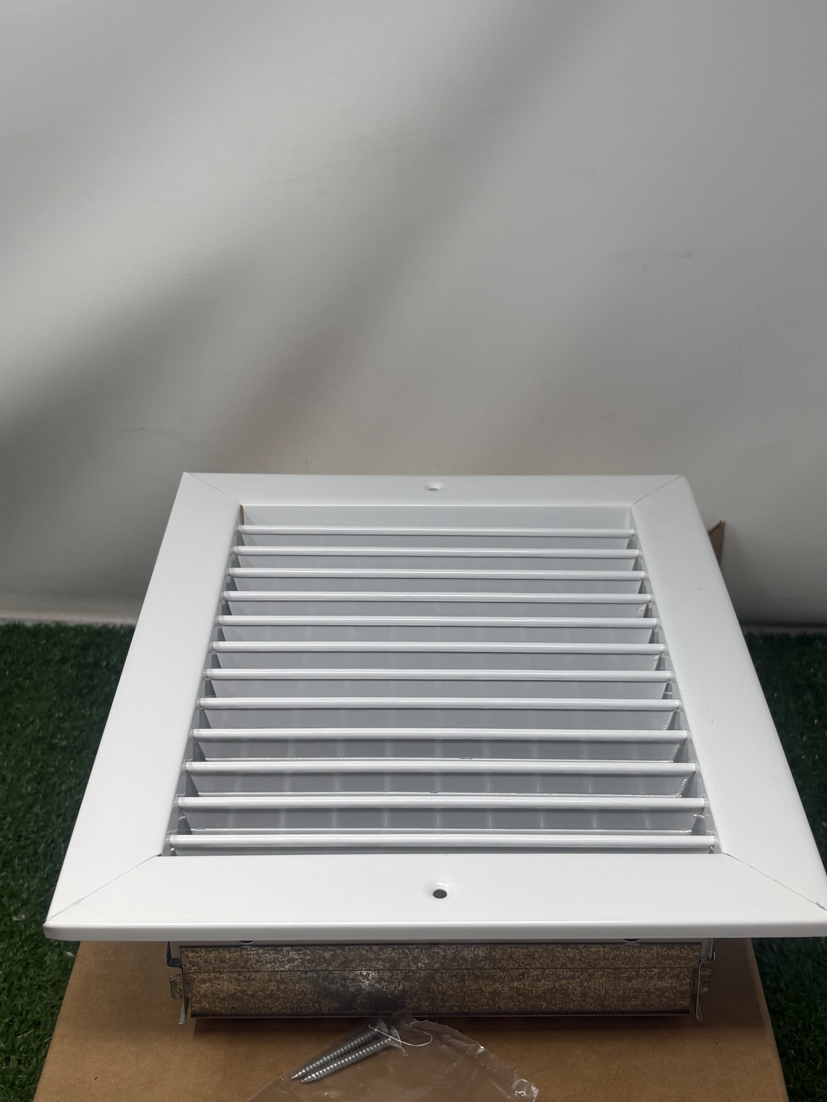 Tuttle & Bailey T64 10×08 HVAC Ceiling Wall Supply Diffuser Vent White New