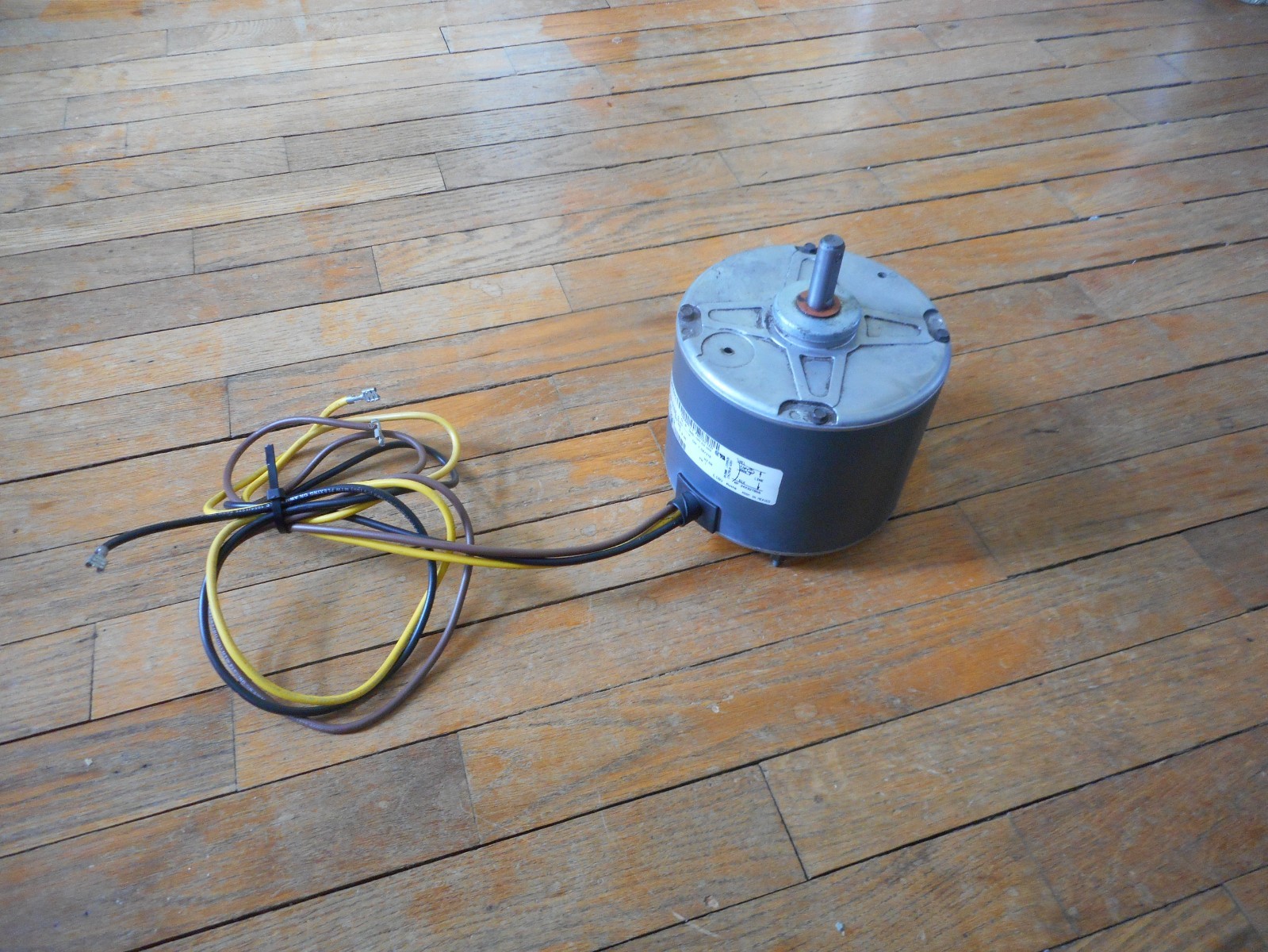GE 5KCP39GFS166S Carrier HC37GE210A Condenser Fan Motor 1/5 HP 230V