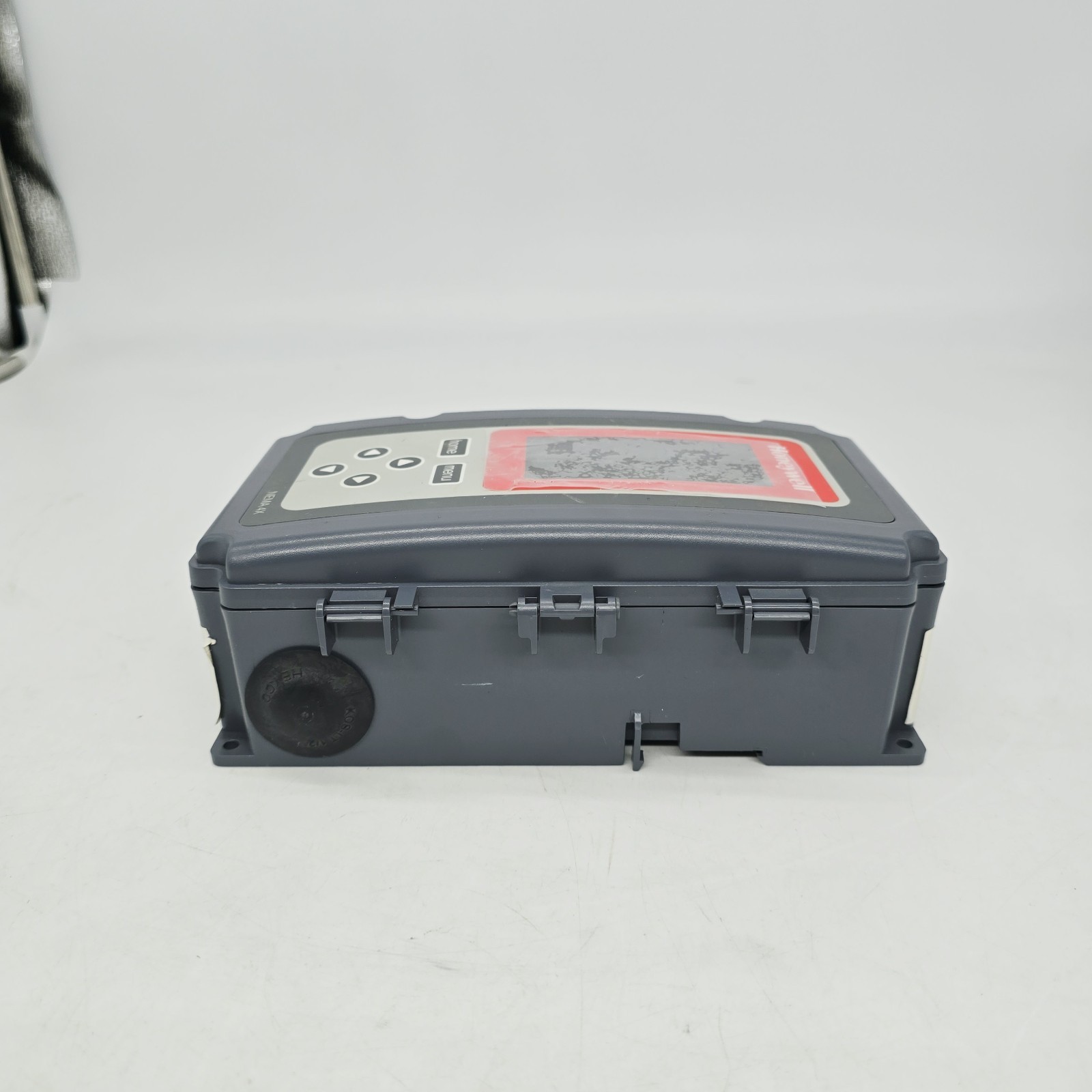 Honeywell T775B2024 Electronic Temperature Controller 4-Stage Thermostat
