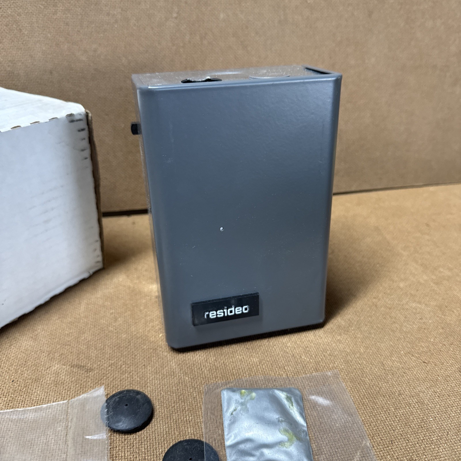 resideo AQUASTAT RELAY L8148J1009 OPEN BOX