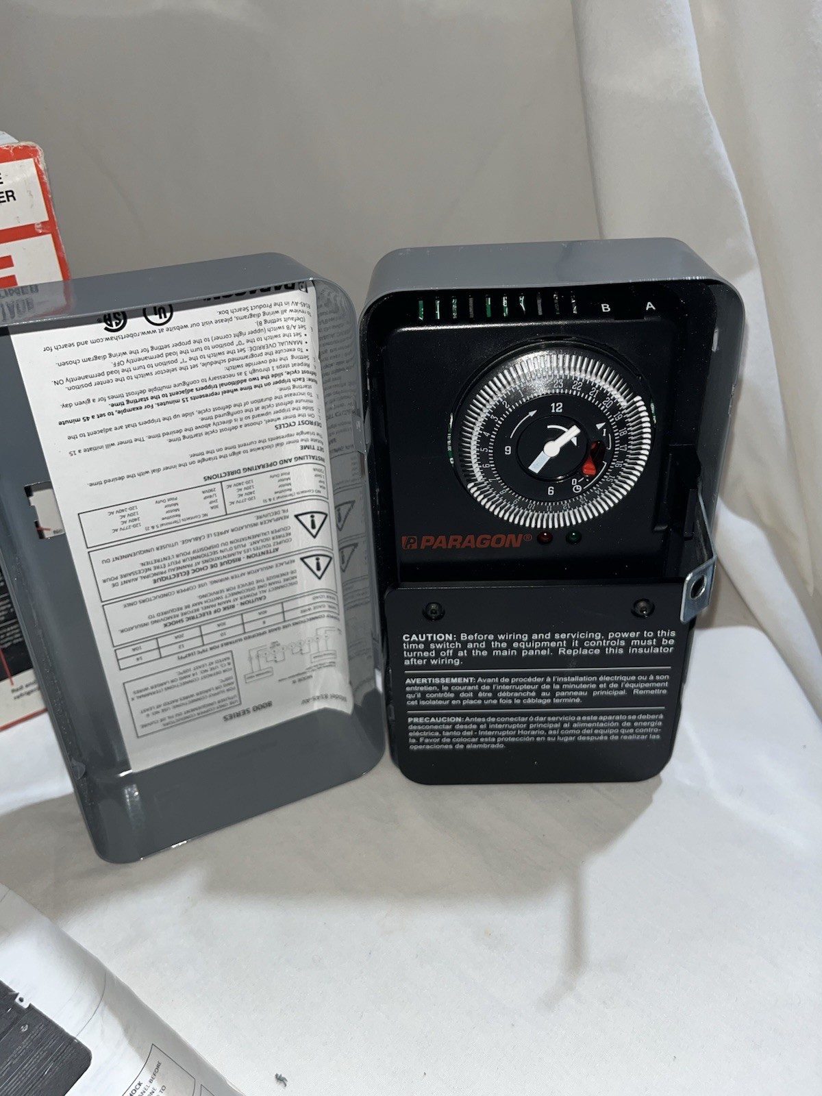 Paragon Mechanical 8000 Series Auto Voltage Defrost Timer *Open Box* 8145-AV