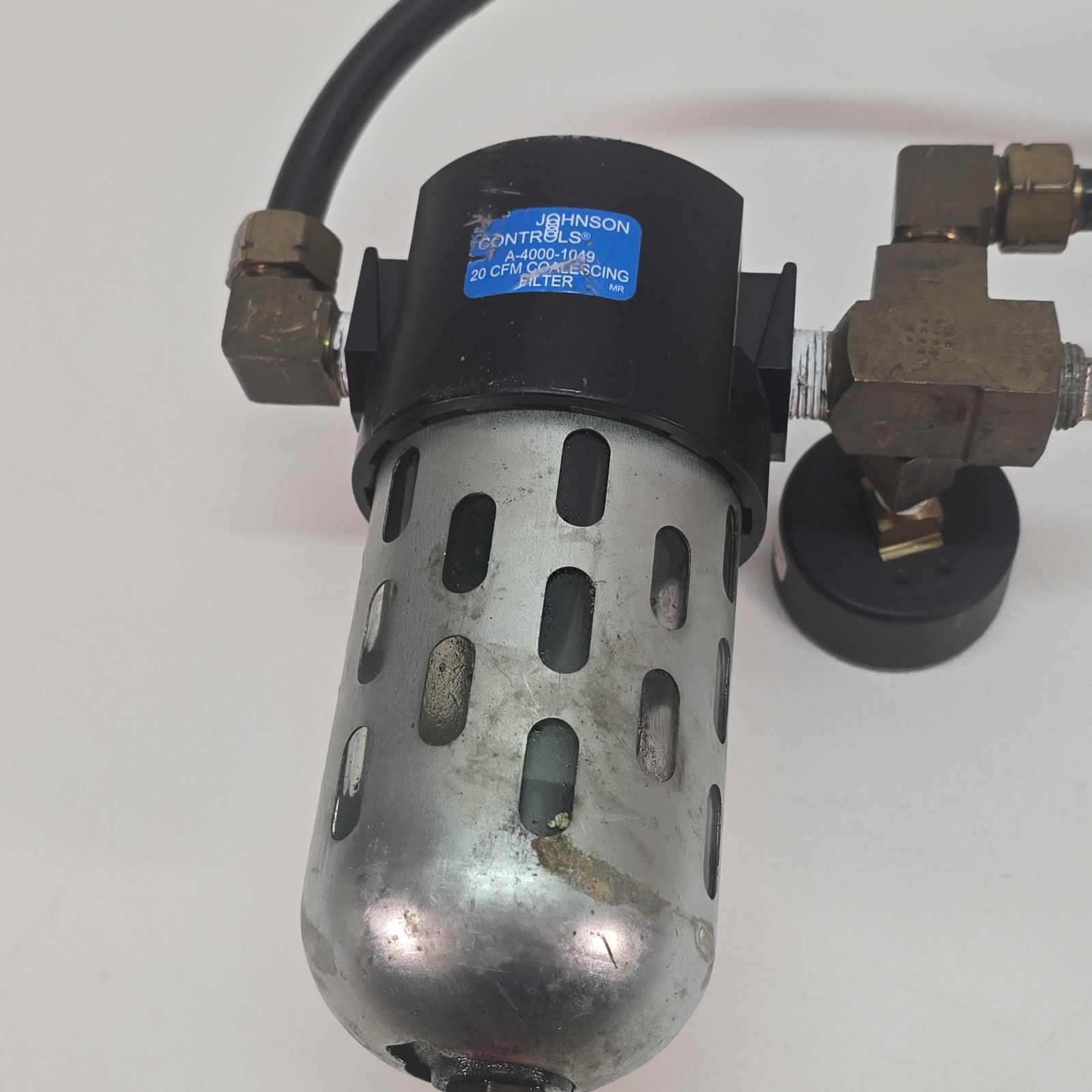 JOHNSON CONTROLS Coalesing Filter A-4000-1049 G-2010-24 Pressure Gauge & Bypass