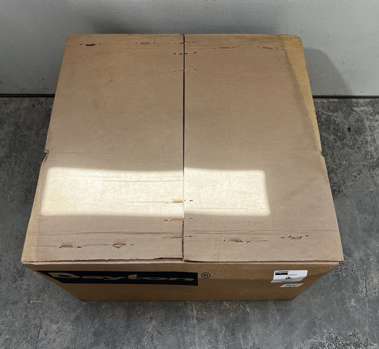 Dayton 166206A Tubeaxial Fan Clean Air 24” Blade 50 Sones Belt Drive