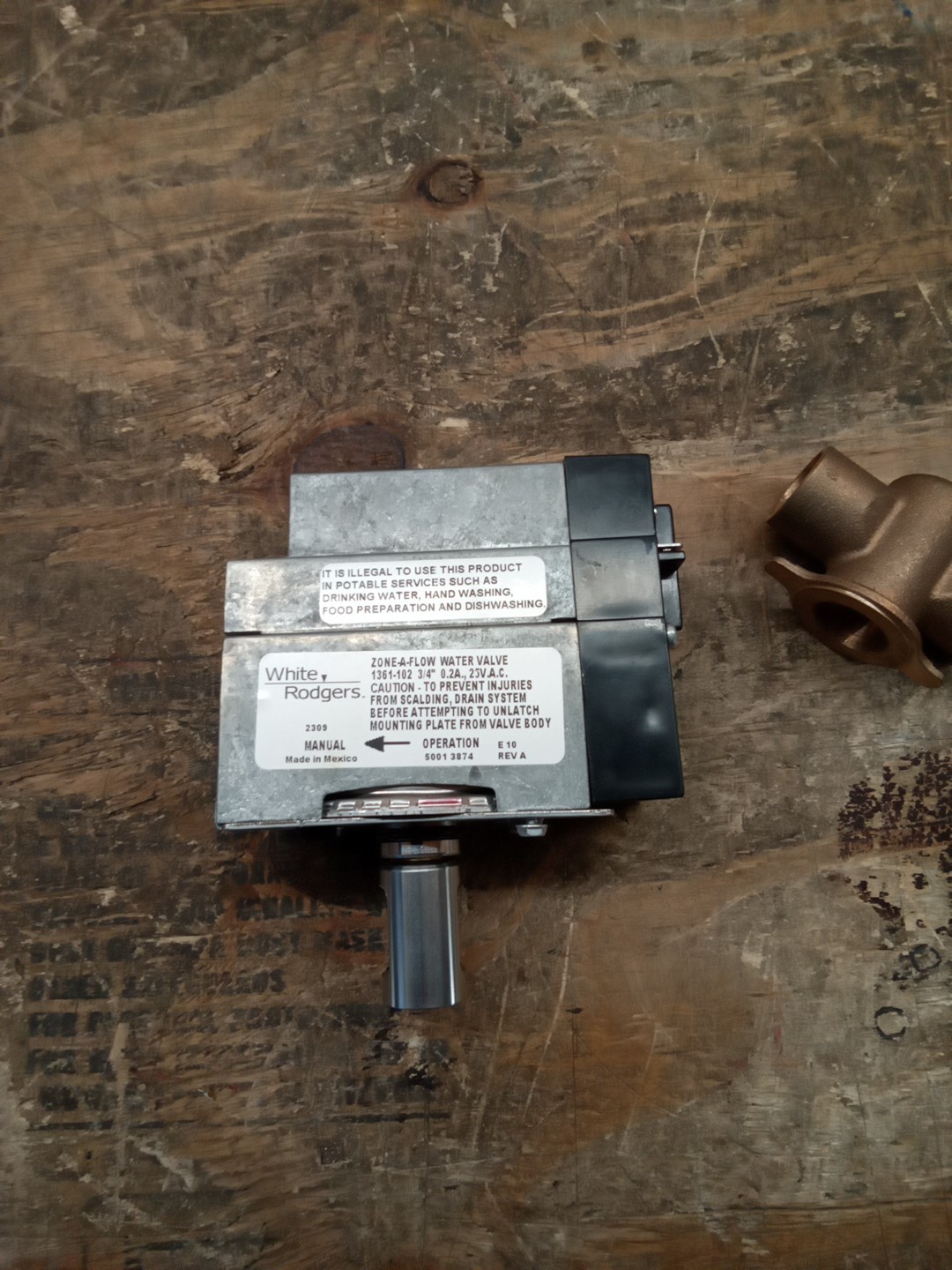 White-Rodgers 1361-102 3/4 In 2-Wire Sweat Zone Valve Stainless Steel