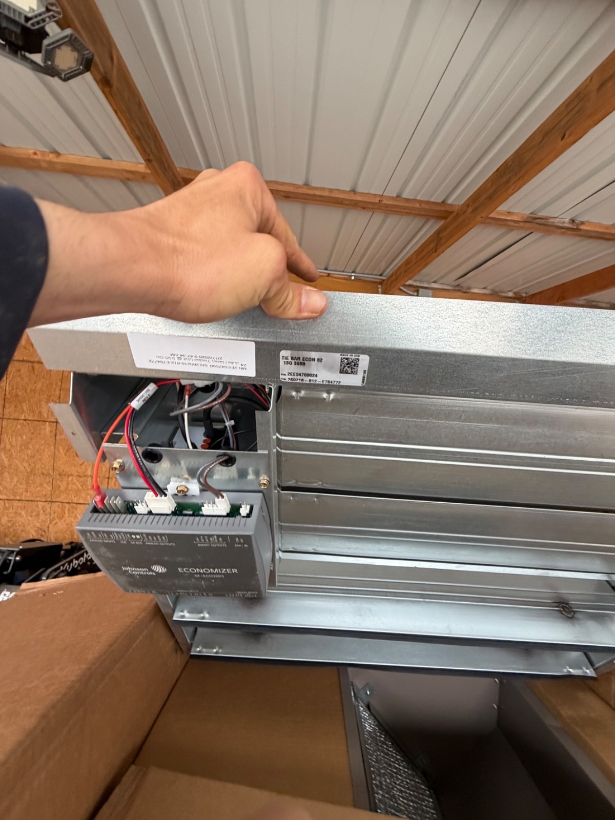 ruskin econ 82 economizer assembly -johnson controls se-eco1001