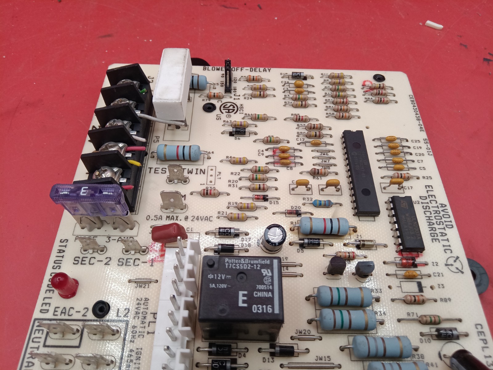 Carrier Bryant Payne CEPL130438-01 Control Circuit Board HK42FZ013