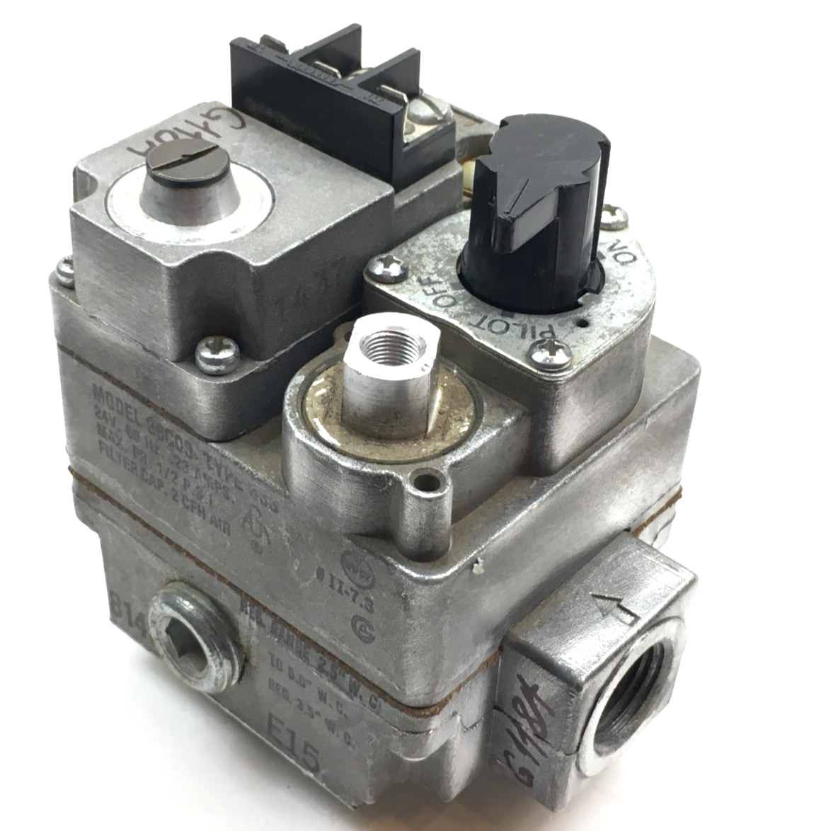 White Rodgers 36C03 333 HVAC Furnace Gas Valve in 1/2″ out 3/4″ used #G118A
