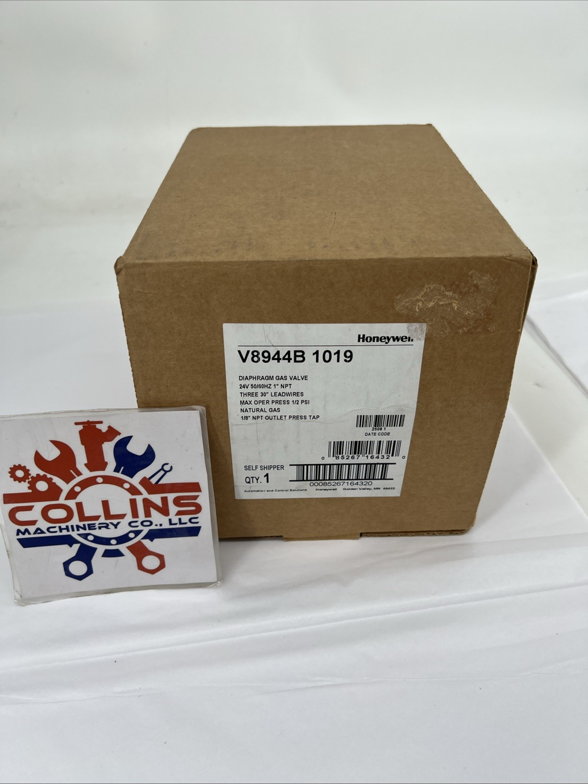 Honeywell V8944B 1019 Diaphragm Gas Valve, 24V, 50/60 Hz, 1” NPT, 1/2 PSI, NG