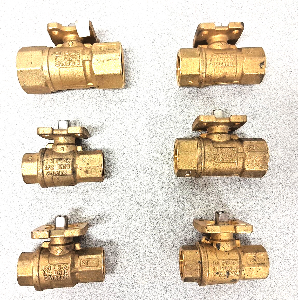 MIX LOT of 6 =JOHNSON CONTROLS HVAC 1/2 ” – 3/4 “- 1 ” – Brass Ball Valve 2 Way
