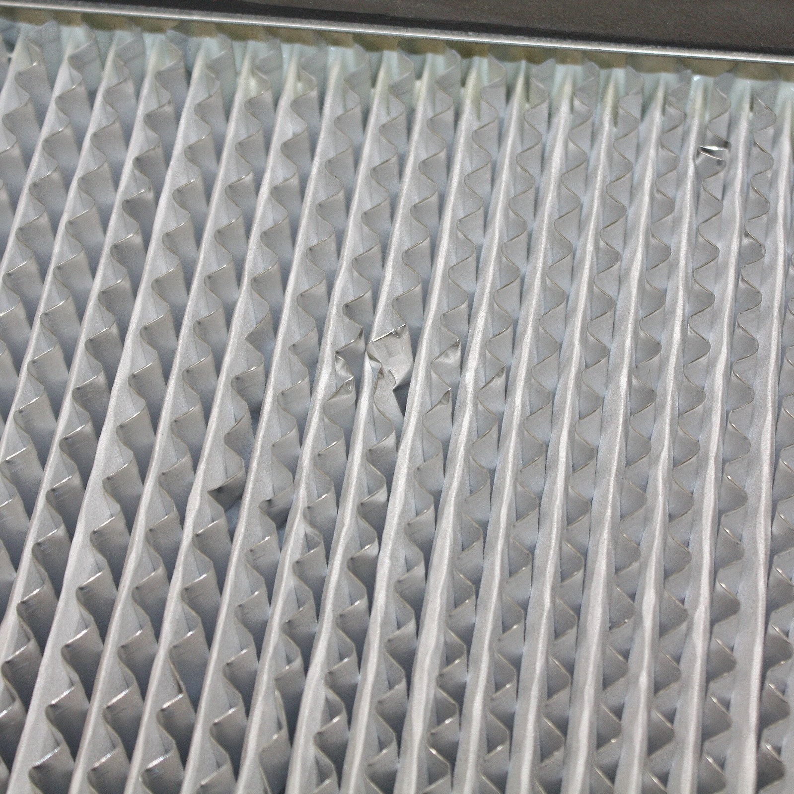 Omnitec Pleated Air Filter OAH1212-40, 12″ x 12″ x 11-1/2″, 0.3 Micron, 300 CFM