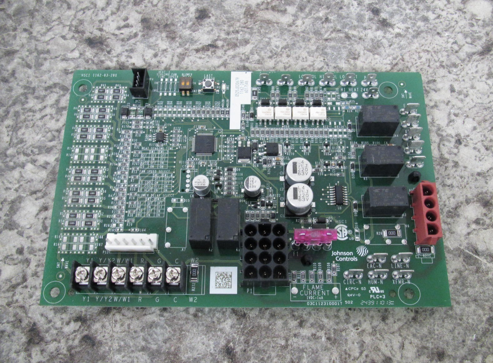 York 6017546 / 1162-280 / 1162-83-280 Furnace Control Circuit Board Used